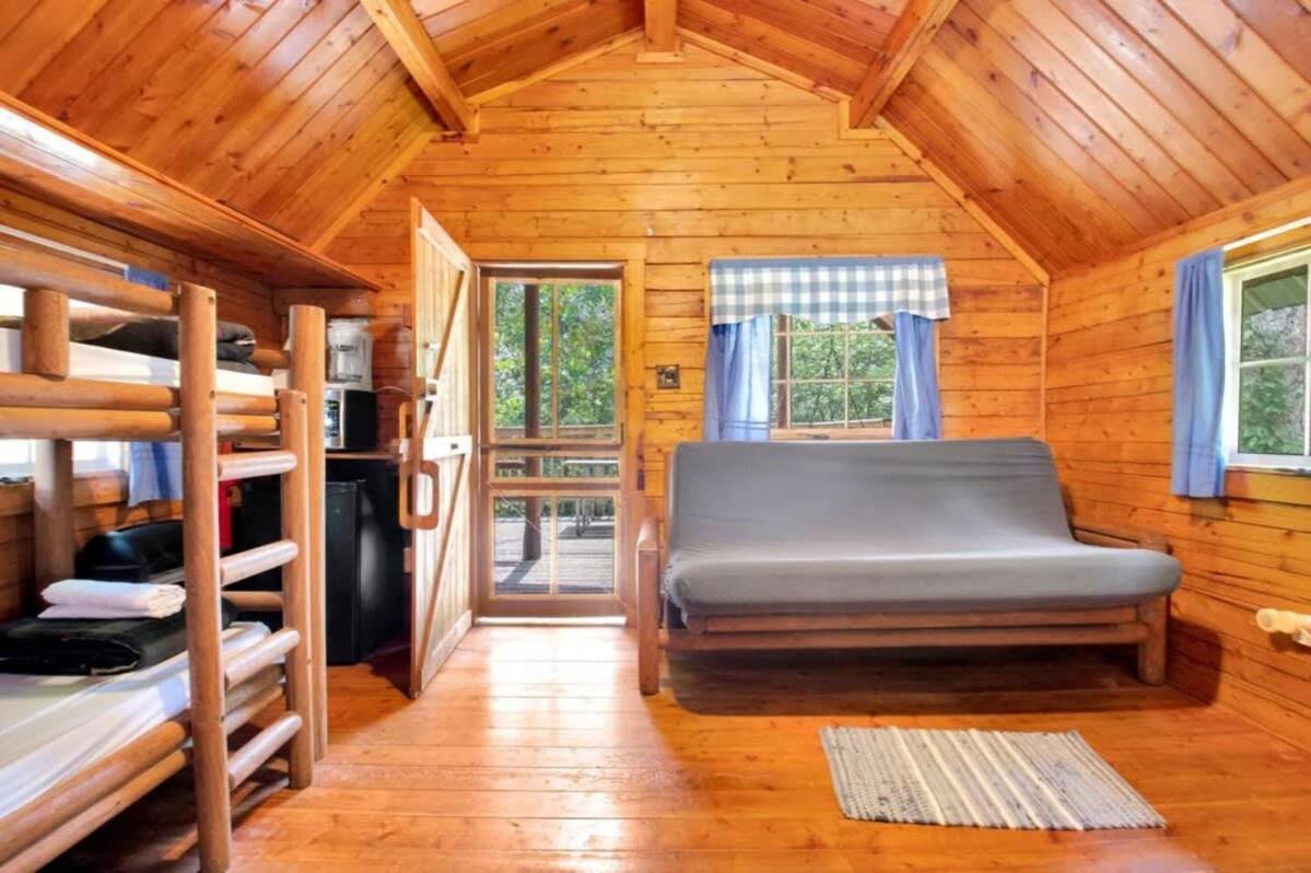 Secluded Rustic Cabin With Views Блумінгтон Екстер'єр фото